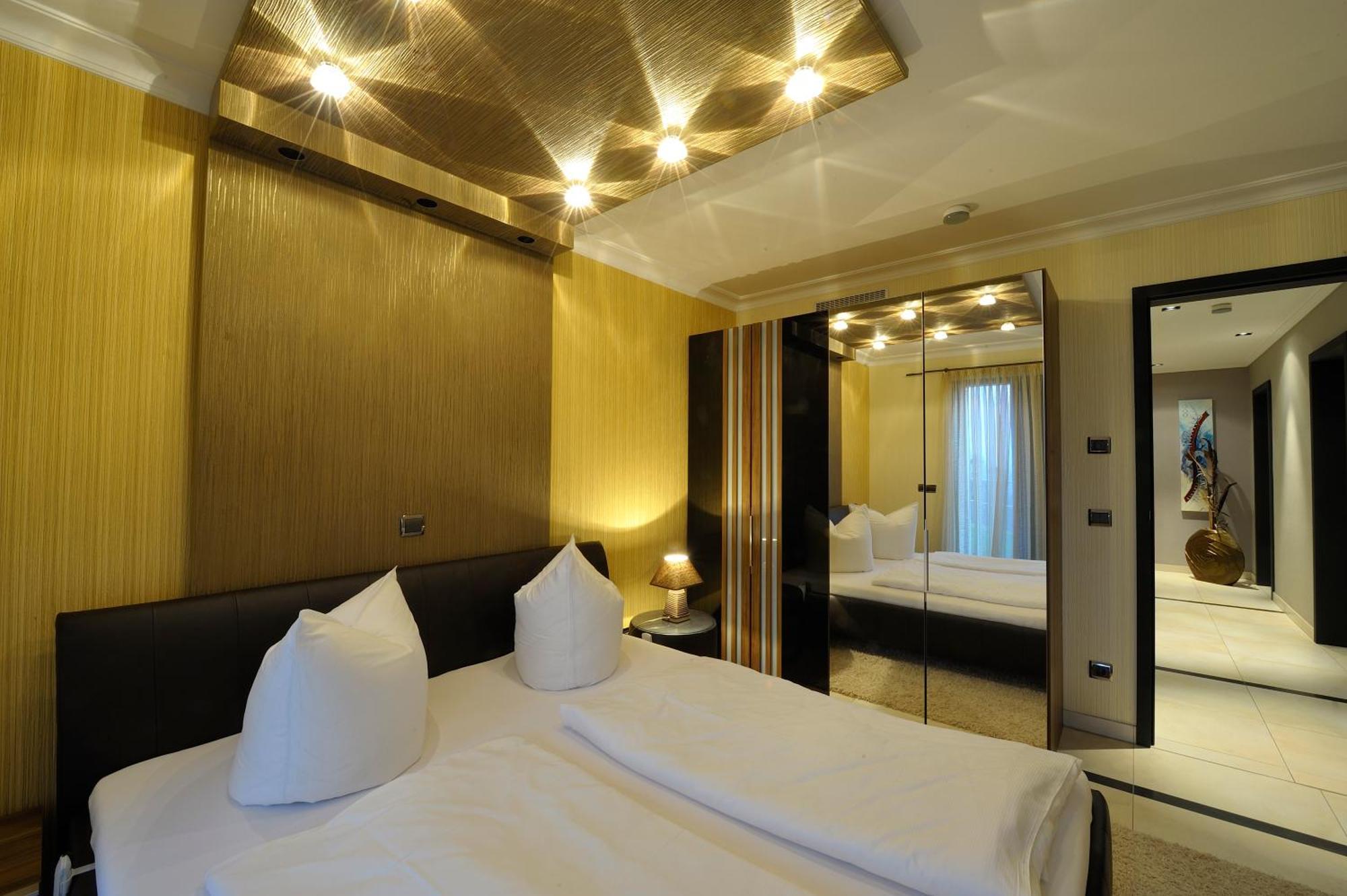 Villa Via Lapis - Panoramablick Ueber Dresden - Garten - Pool - Sauna - Luxus 객실 사진